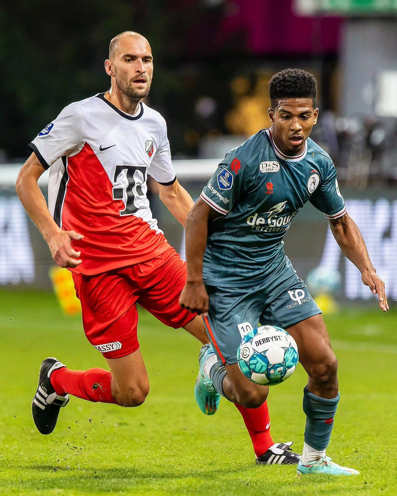 两个赛季积 两个赛季积